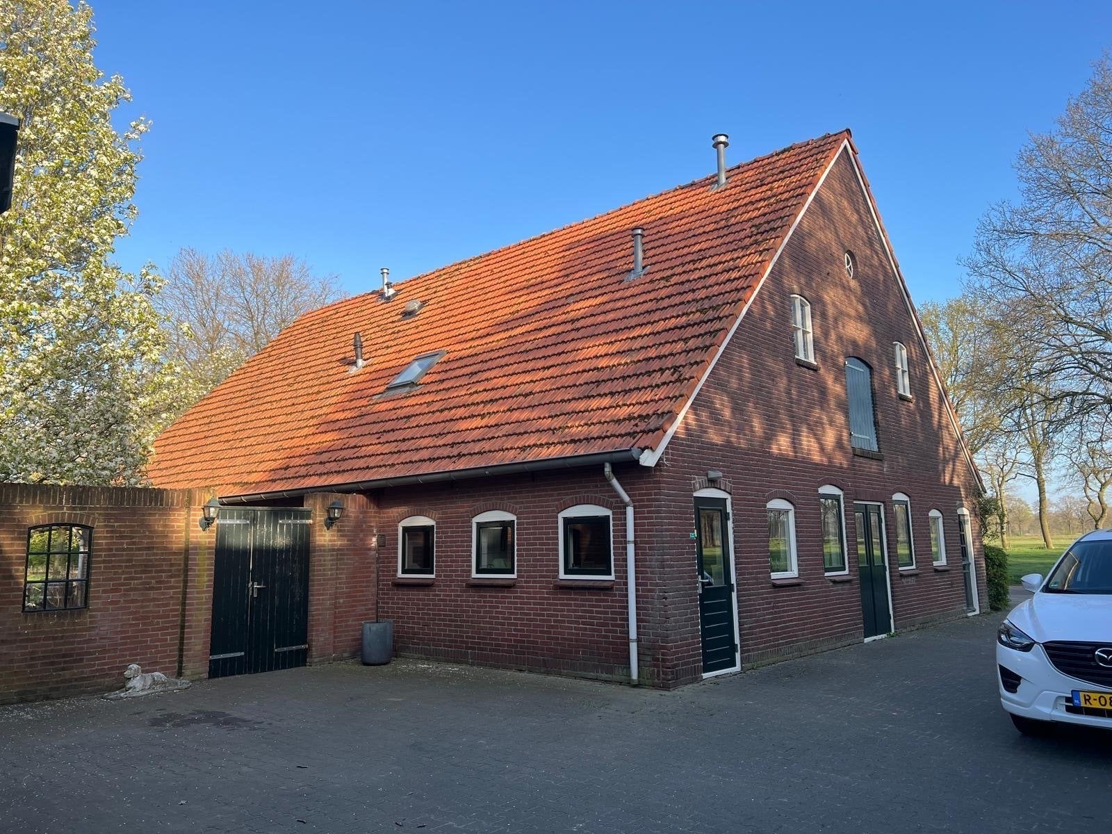 Mulden dakpannen circa 275m2, Ophalen, Gebruikt, Steen of Klei, 15 m² of meer