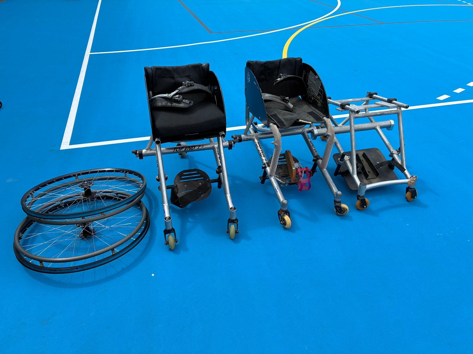 Sportrolstoelen: 3 frames en 2 wielen, Ophalen, Gebruikt