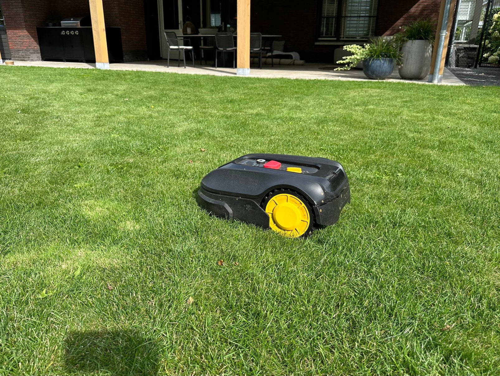 LANDXCAPE Robotmaaier LX835 800m2 incl 2 oplaadstations, Tuin en Terras, Robotmaaiers, Ophalen, Gebruikt, Minder dan 20 cm, Met regensensor