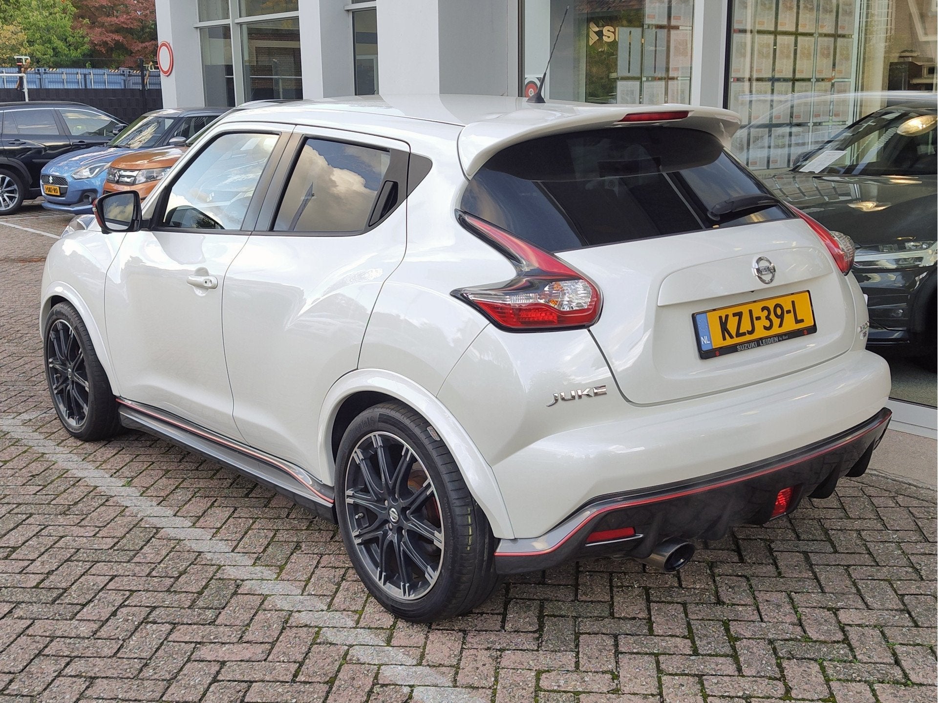 Nissan Juke 1.6 DIG-T 218 PK NISMO RS 360 Camera | Dodehoeks, Auto's, Voorwielaandrijving, 12 maanden, 1618 cc, Gebruikt