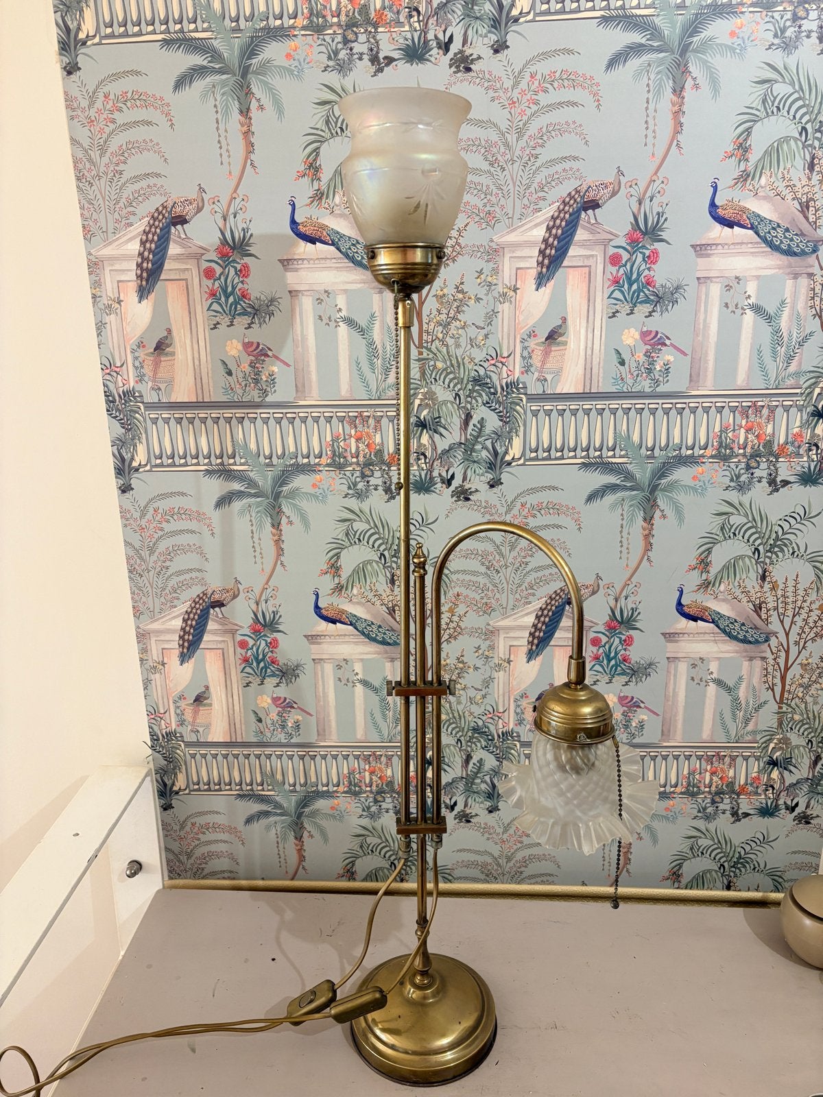 Vintage Messing Vloerlamp met Unieke Glazen Kappen, Ophalen of Verzenden