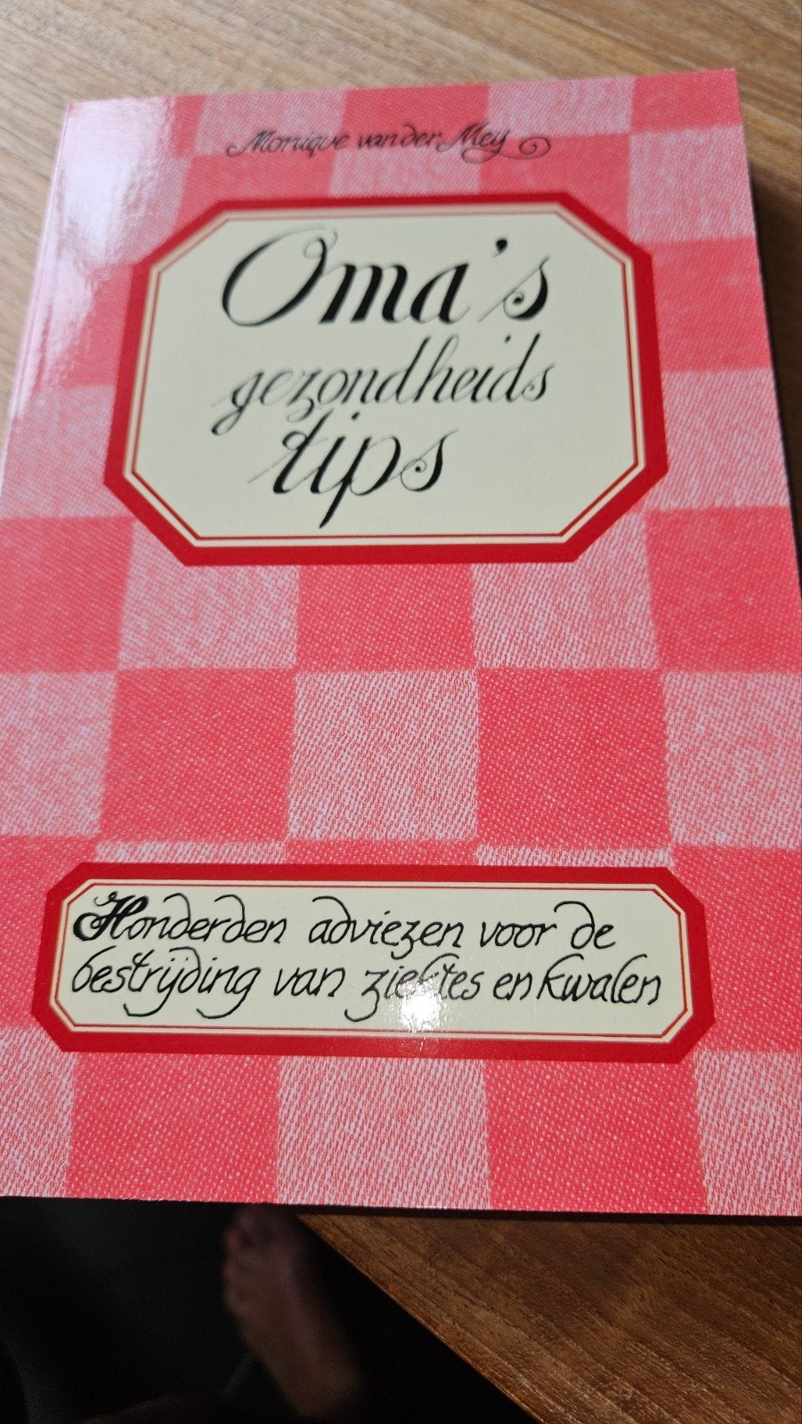 Oma weet raad!, Boeken, Mode, Ophalen of Verzenden, Mode algemeen