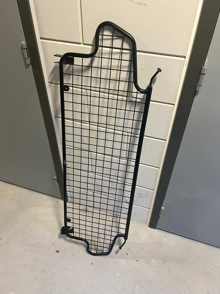 Stevig zwart metalen hondenrek / bagagerek auto, Auto diversen, Hondenrekken, Ophalen, Gebruikt