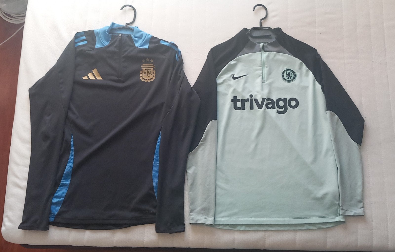 2X Trainingspak (Argentinië en Chelsea Fc) originele 2024., Ophalen of Verzenden, Zo goed als nieuw, Adidas, Voetbal