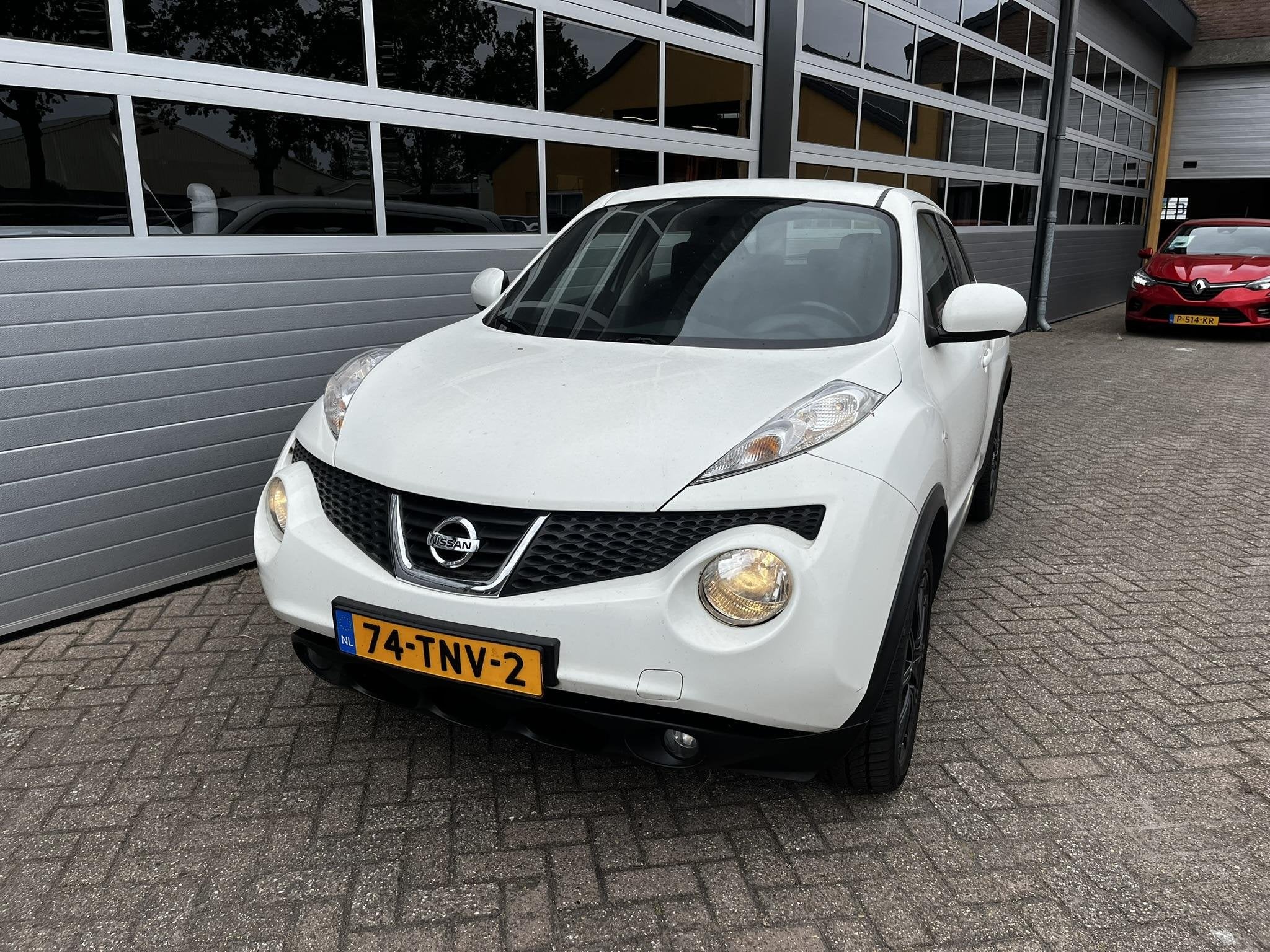 Nissan Juke 1.6 Acenta AUTOMAAT, Auto's, Stof, 4 cilinders, Wit, Origineel Nederlands