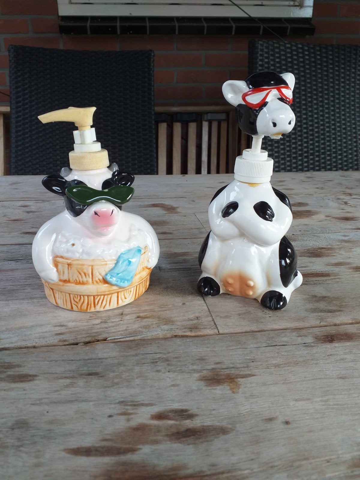 2 zeeppompjes, Ophalen, Zo goed als nieuw, Steen/keramiek, Meerkleurig