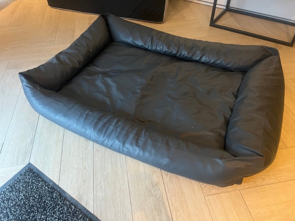 Grote hondenmand antraciet leerlook ca. 130 x 95 cm, Ophalen, Gebruikt, Overige
