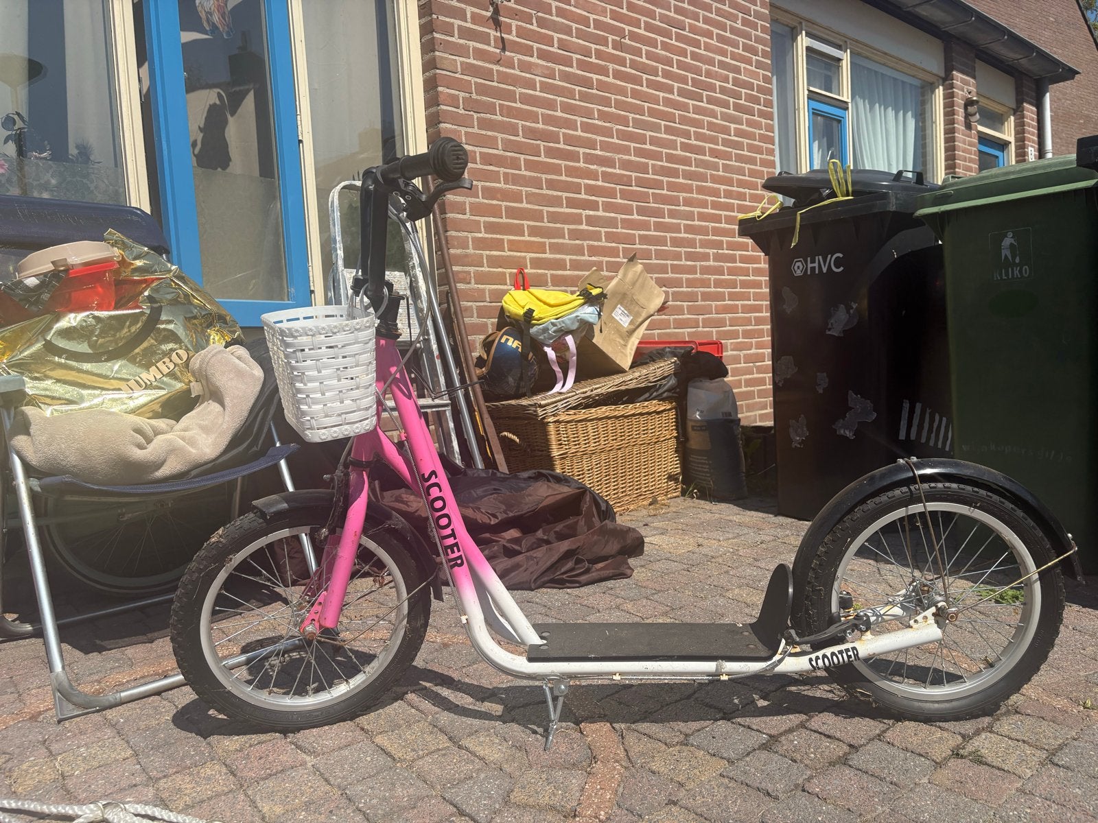 Roze step met mandje - Gebruikt, Ophalen of Verzenden, Gebruikt, Gewone step