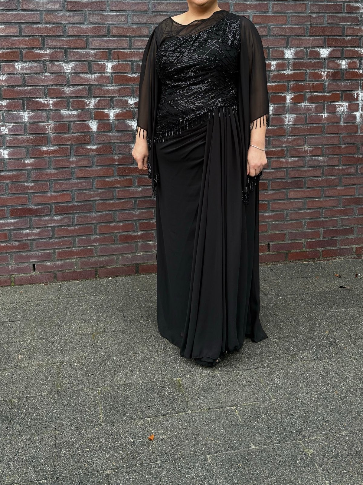 Elegante Zwarte Galajurk Maat 48 met Aangepaste Oksel, Kleding | Dames, Galajurk, Zwart, Maat 46/48 (XL) of groter, Ophalen of Verzenden