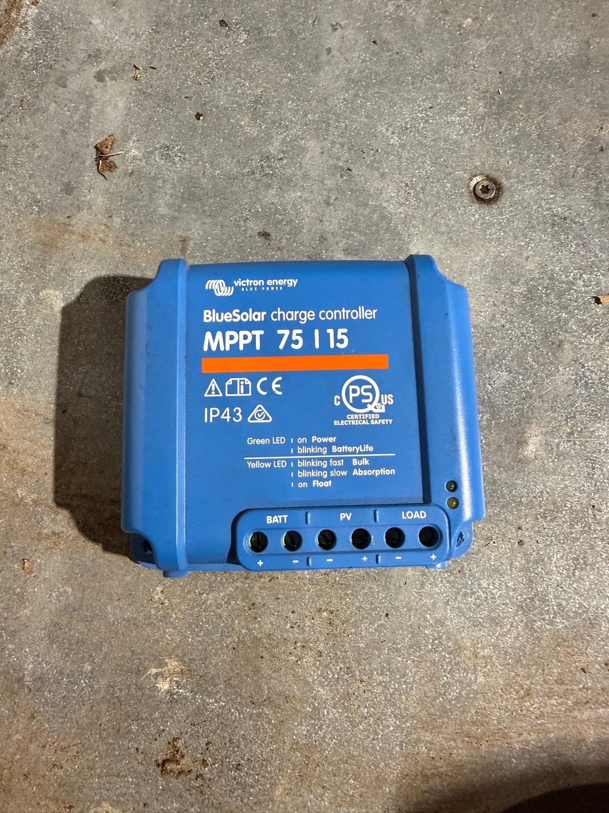 Victron MPPT 75/15 BlueSolar Laadregelaar, Ophalen of Verzenden, Gebruikt, Overige typen, Minder dan 100 wattpiek