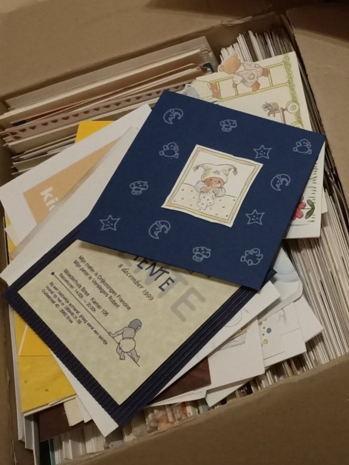 Geboortekaartjes diverse 1000 stuks per doos, Verzamelen, Geboortekaartjes en Visitekaartjes, Ophalen of Verzenden, 2000 tot heden