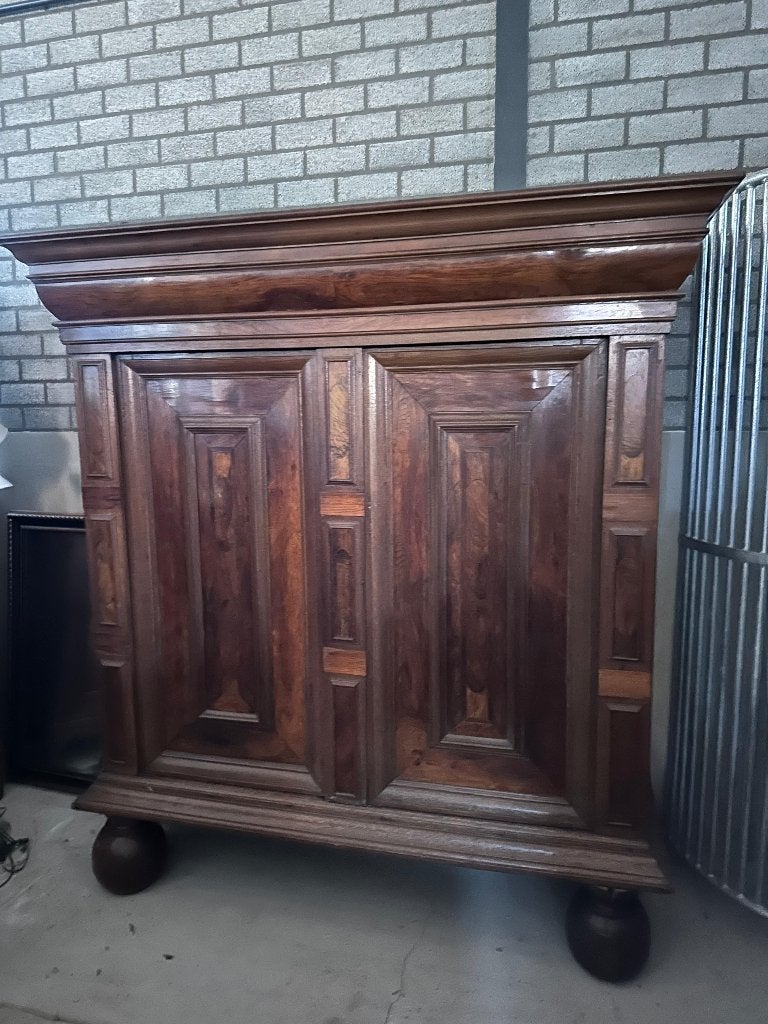Mooie grote antieke kast, Ophalen