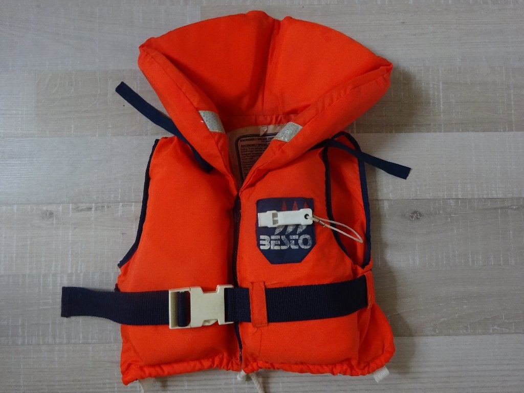 BESTO ZWEMVEST 10 -20 KG, Ophalen of Verzenden, Gebruikt, Kind, Reddingsvest of Zwemvest