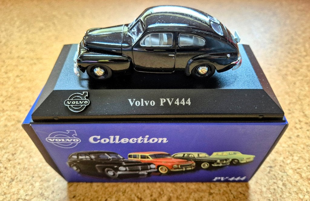 2 x VOLVO van Atlas Collections: PV 444 en P120 Amazon, Ophalen of Verzenden, Nieuw, Auto's