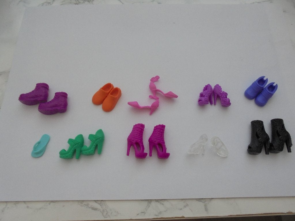barbie schoenen 10 paar nieuw, Kinderen en Baby's, Ophalen of Verzenden, Nieuw, Barbie