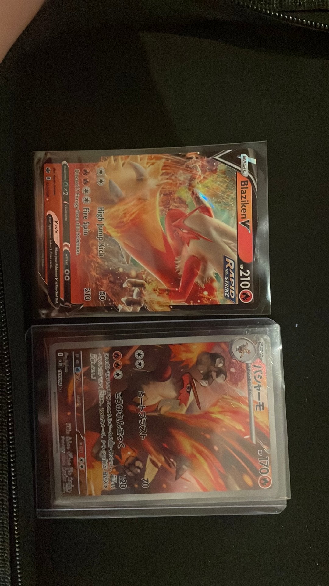 Blaziken 101/098 en blaziken v 020/198, Ophalen of Verzenden, Zo goed als nieuw, Meerdere kaarten