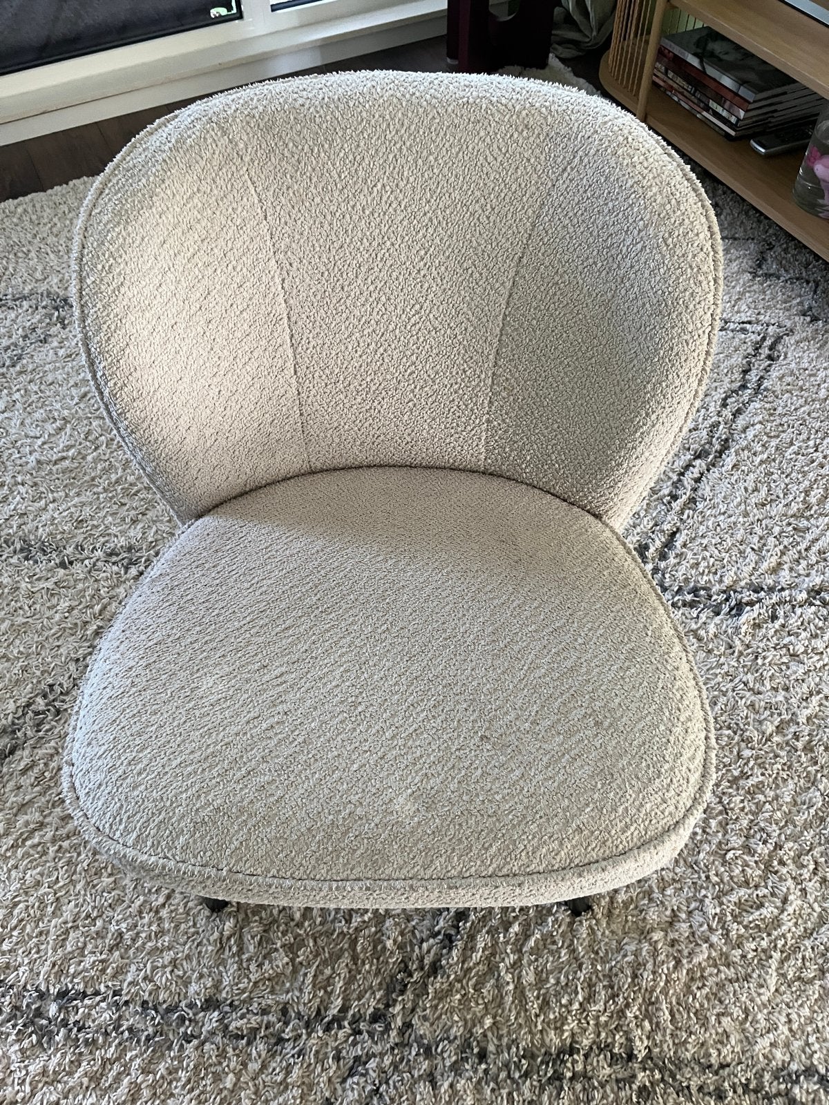 Woood | Bouclé Fauteuil | Wit | teddy, Huis en Inrichting, Stoelen, Ophalen, Wit, Zo goed als nieuw, Eén