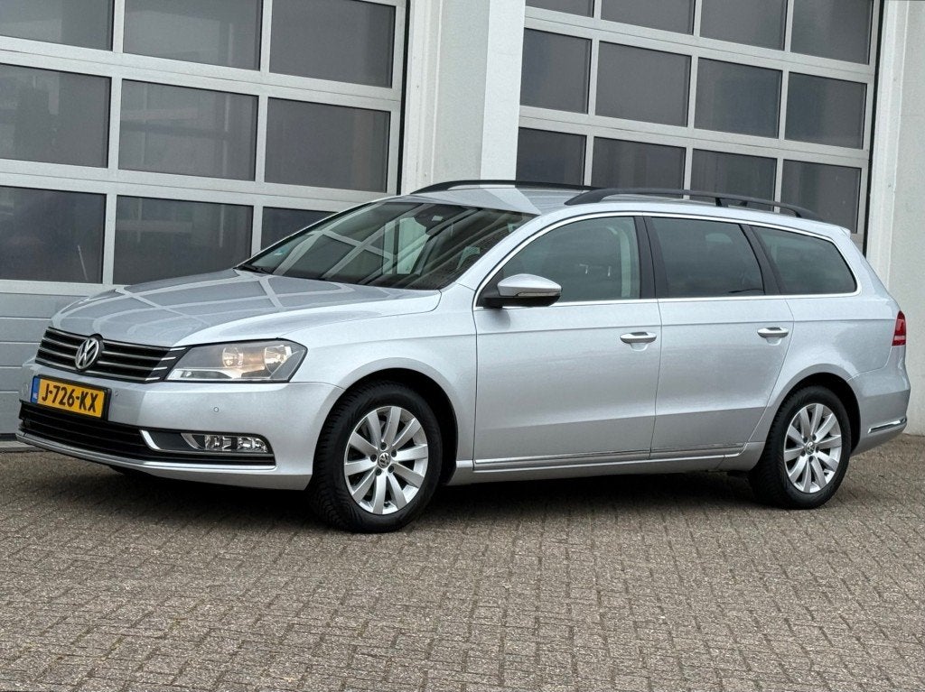 Volkswagen PASSAT 1.4 TSI 122PK Comfortline Navi Pdc Cruise, Auto's, Volkswagen, Voorwielaandrijving, Euro 5, 4 cilinders, 1384 kg