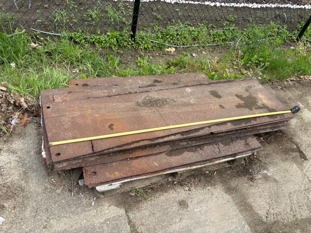 14 stalen rijplaten, diverse formaten, Ophalen