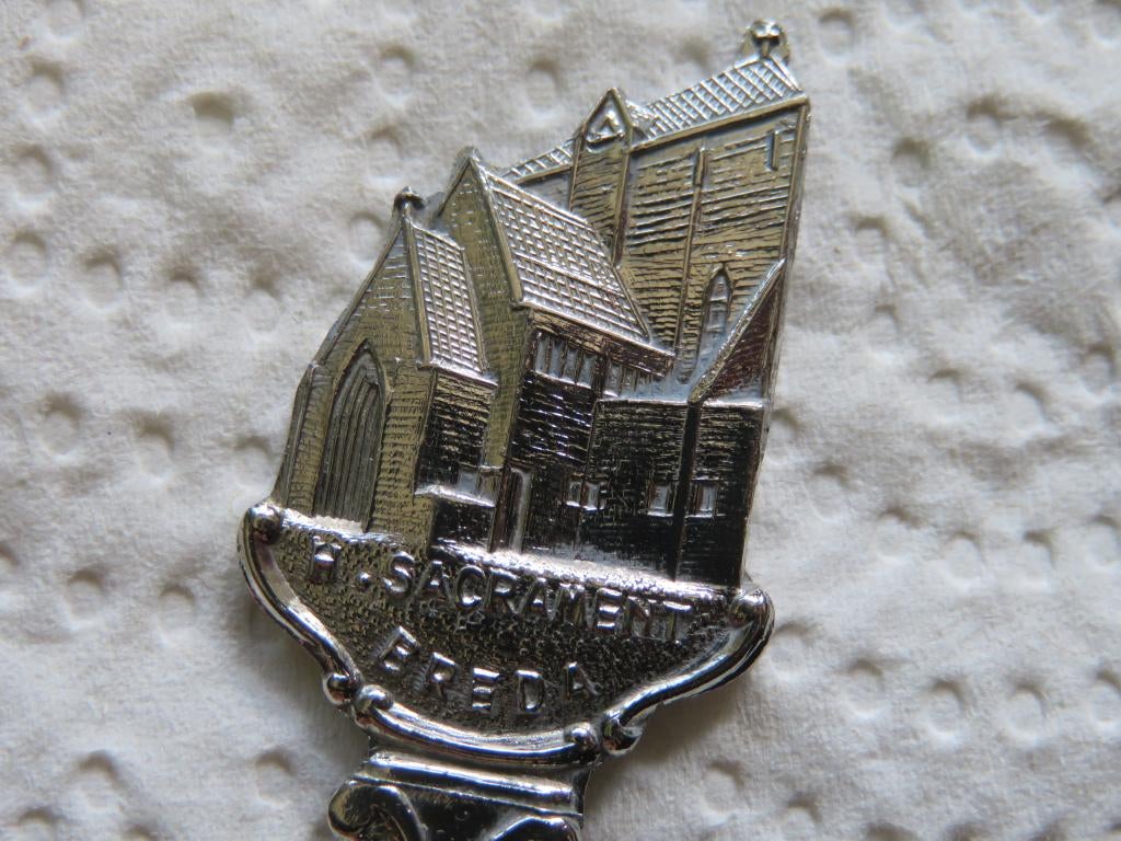 Lepeltje Heilig Sacramentskerk te Breda, Verzenden, Gebruikt, Overige materialen, Bestek