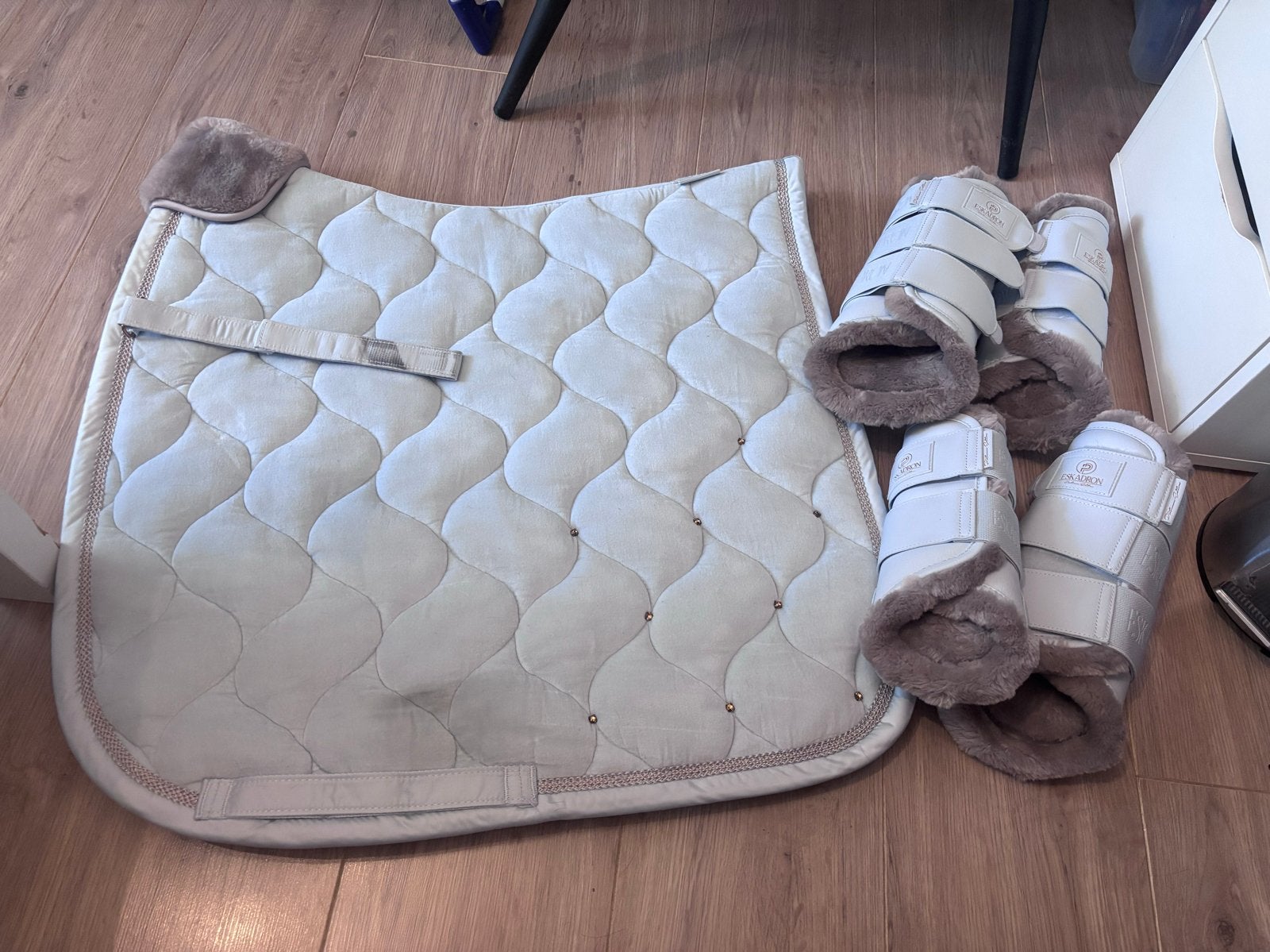 Eskadron set lichtblauw - full, Dieren en Toebehoren, Paarden en Pony's | Dekens en Dekjes, Full (L), Gebruikt, Dressuurdekje