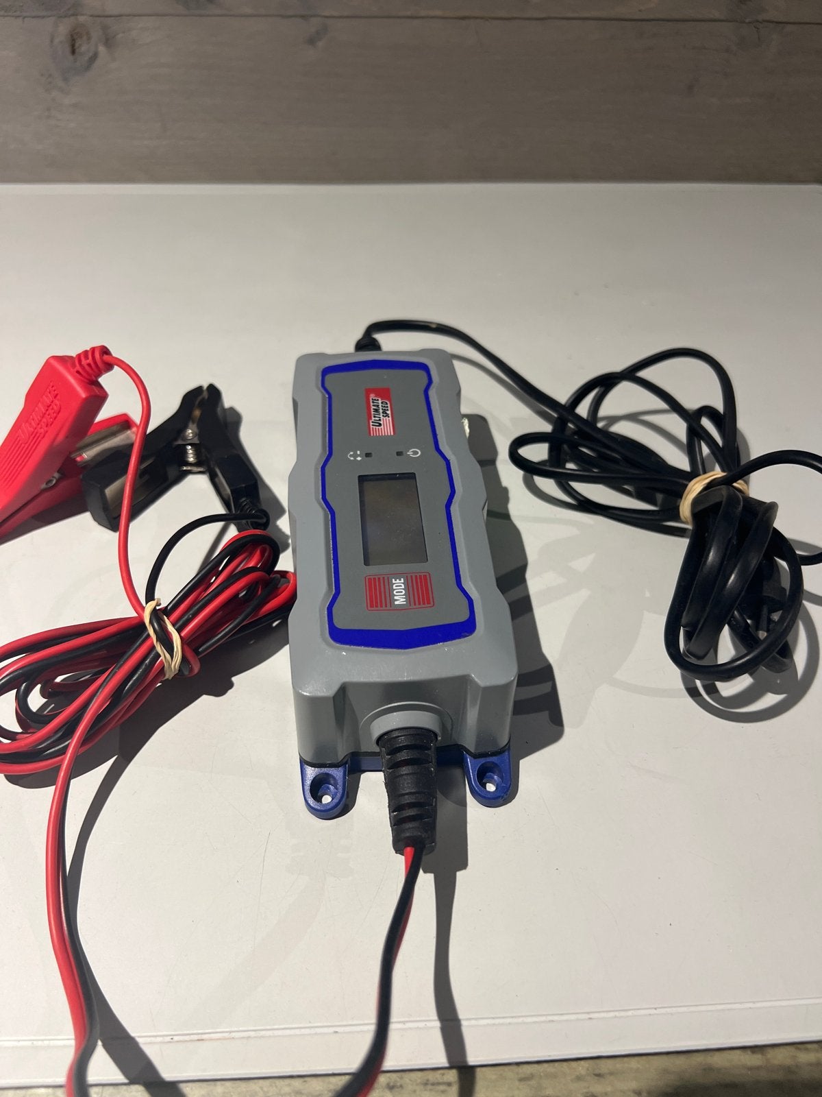 Ultimate Speed Acculader - Zo goed als nieuw, Auto-onderdelen, Accu's en Toebehoren, N, Ophalen of Verzenden, N, Universele onderdelen