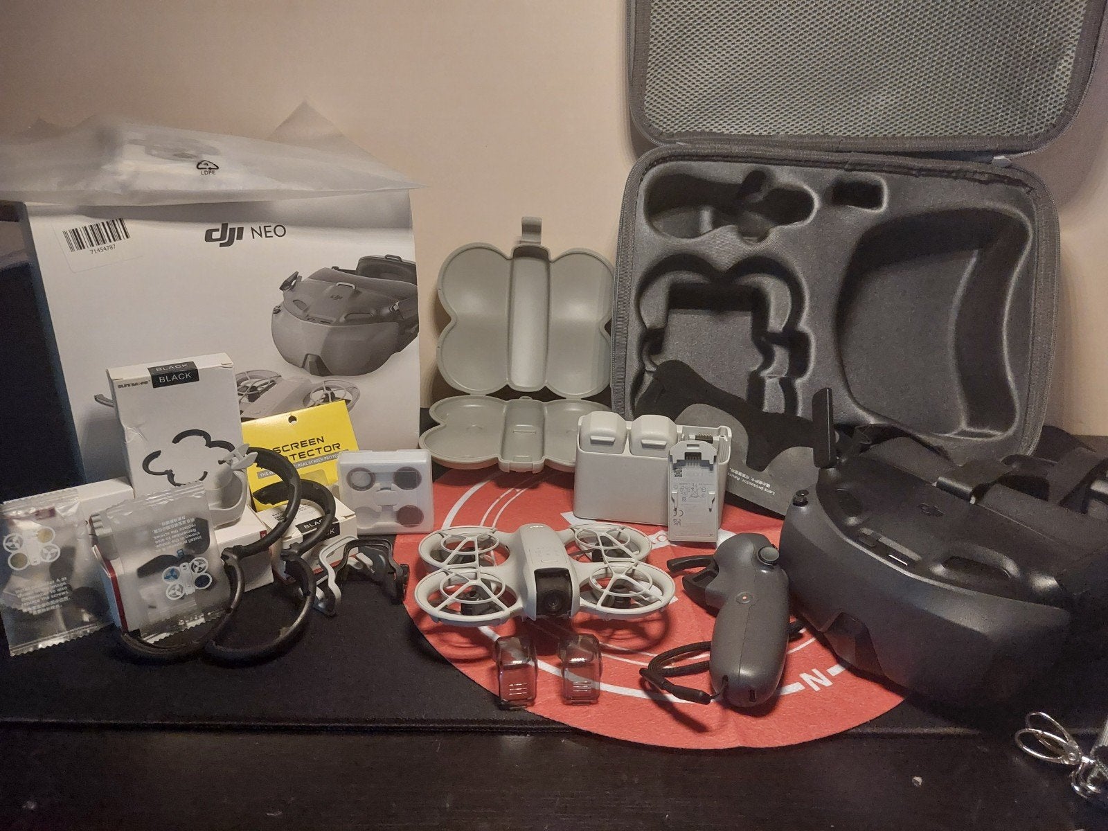 DJI Neo MEGA BUNDLEL Met Goggles N3 met extras en upgrades, Audio, Tv en Foto, Drones, Gebruikt, Racedrone, Standaard kwaliteit
