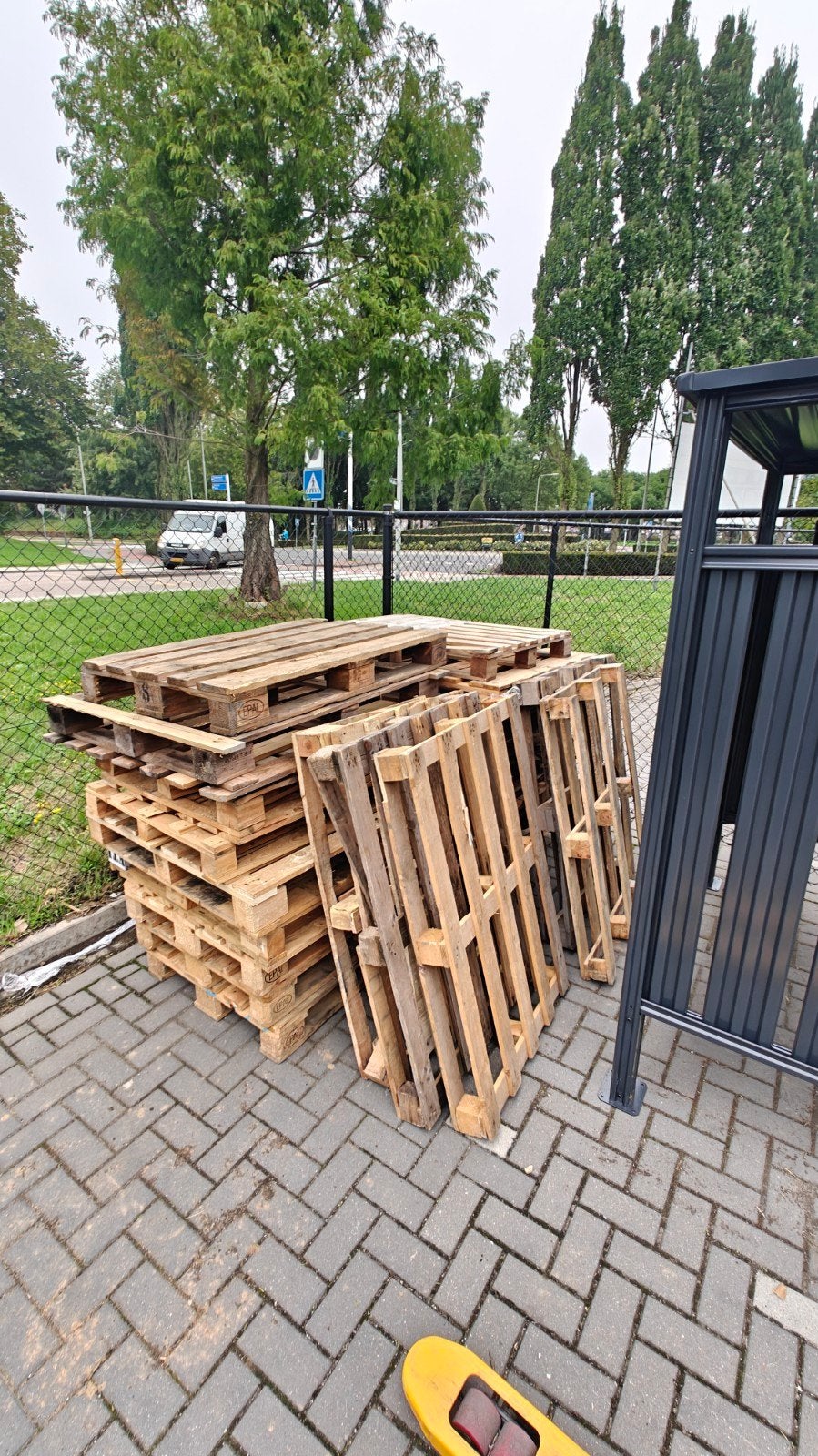Pallets gratis af te halen in Geleen, ca 18 stuks, Ophalen, Gebruikt, Minder dan 25 mm, Pallet
