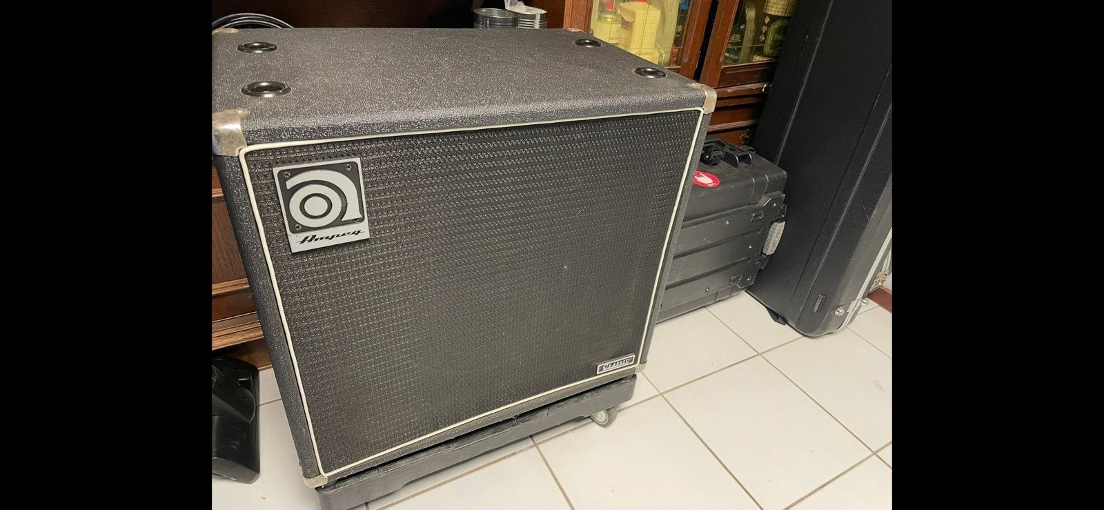 Ampeg 15 inch bass cabinet usa, Ophalen, Zo goed als nieuw, 100 watt of meer