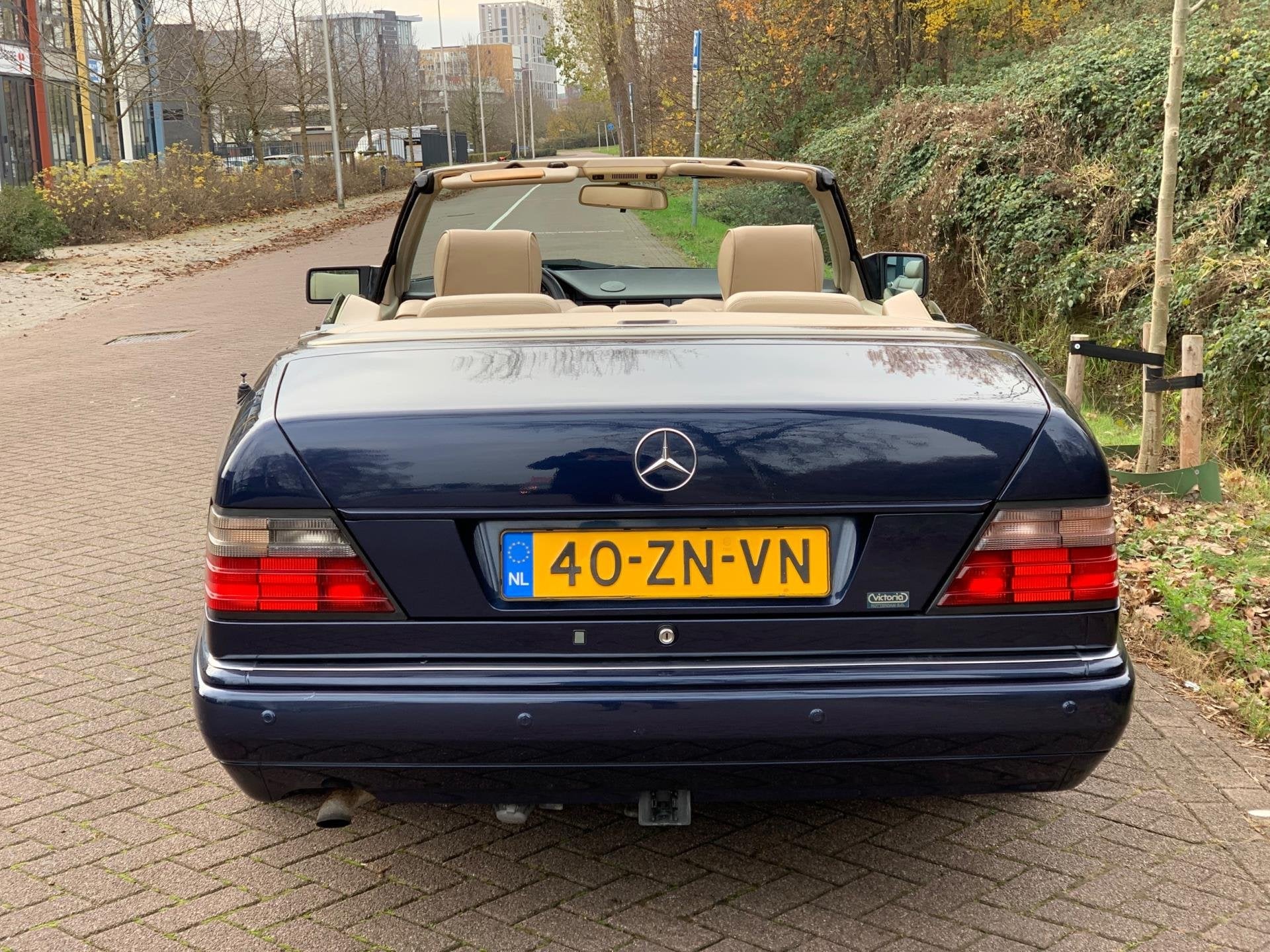 Mercedes-Benz E-klasse Cabrio 220 E220 CABRIOLET W124 FULL O, Auto's, Automaat, Achterwielaandrijving, Leder, Bedrijf