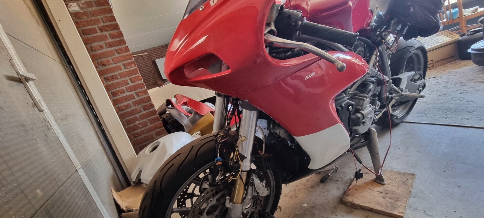 Ducati 999  radical kuip set  met mono zit carbon, Ophalen, Nieuw