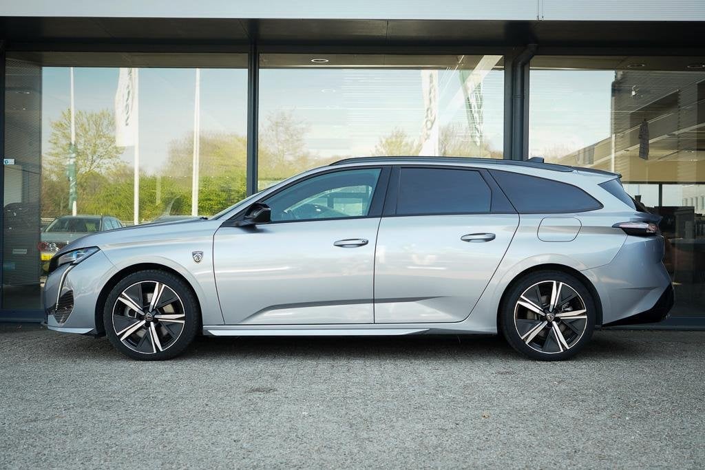 Peugeot 308 1.6 Plug-in Hybrid 225 GT / LED / 18'' / AGR / W, Auto's, Gebruikt, Euro 6, 4 cilinders, 150 min