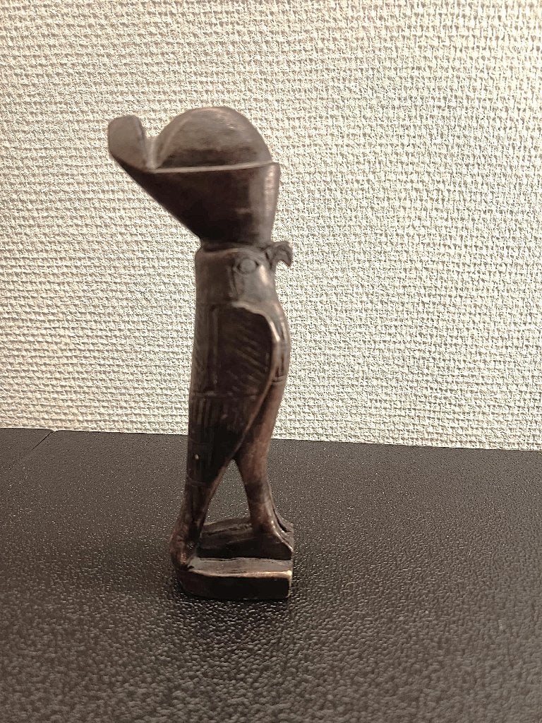 Houten Egyptisch beeld Horus valk met dubbele kroon 17,5cm, Ophalen of Verzenden, Gebruikt, Religie