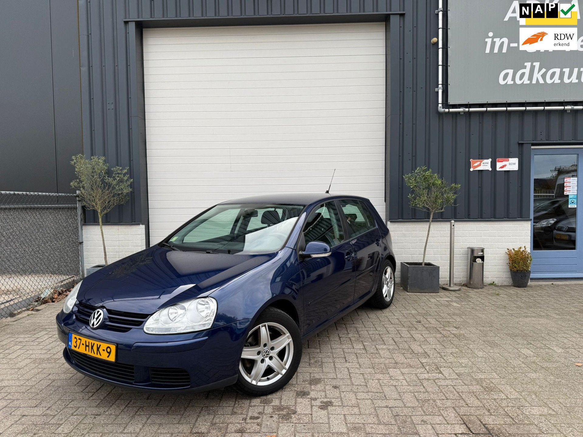 Volkswagen Golf 1.4 TSI Comfortline TREKHAAK/CLIMA/CRUISE/LM, Voorwielaandrijving, Stof, Gebruikt, Zwart