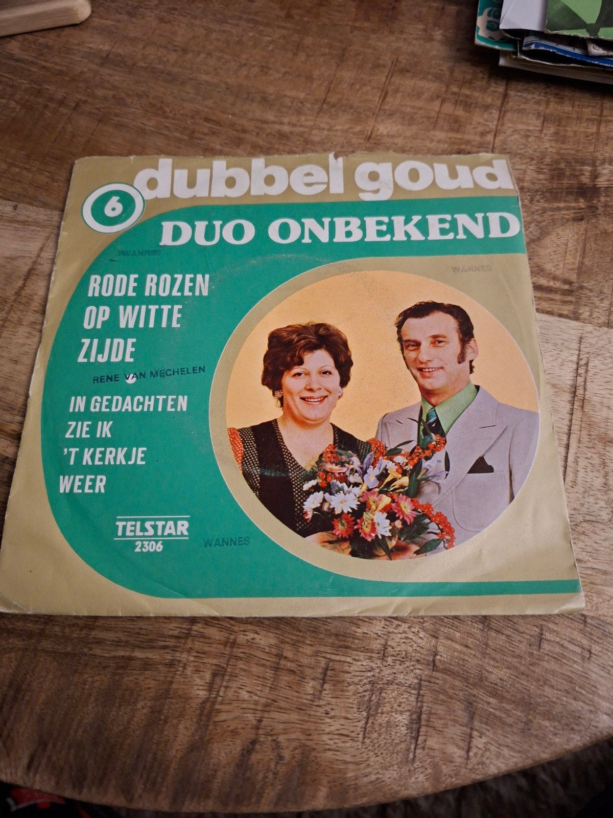 duo onbekend  / rode rozen op witte zijde, Cd's en Dvd's, Ophalen of Verzenden, Zo goed als nieuw, Nederlandstalig