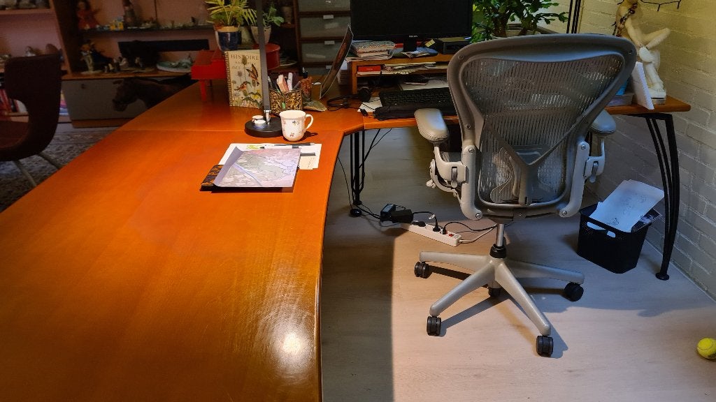 Design bureau, Ophalen, Gispen, Hout, Hoekbureau