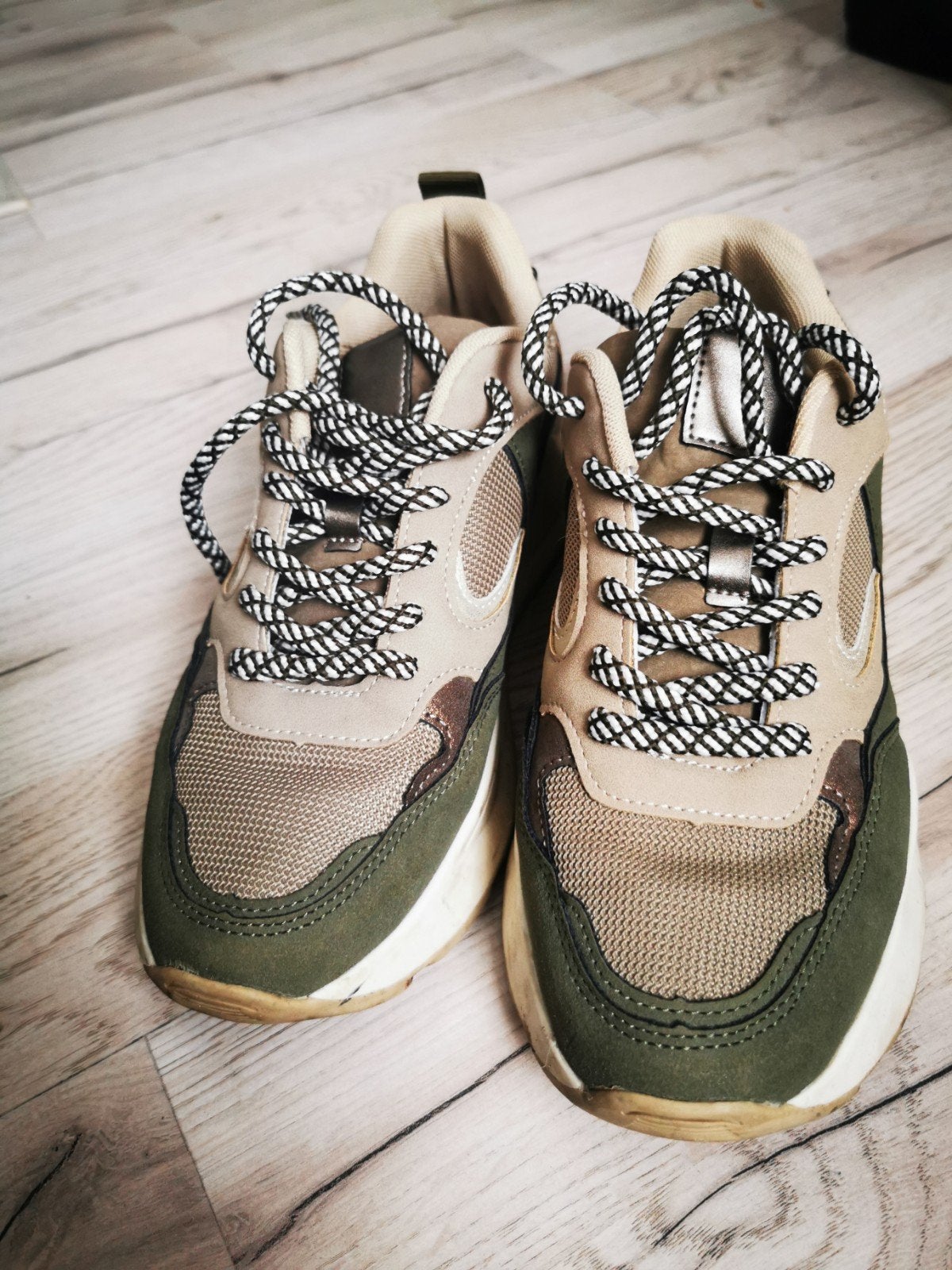 Mooie chunky sneakers, Kleding | Dames, Schoenen, Zo goed als nieuw, Sneakers of Gympen, Ophalen of Verzenden
