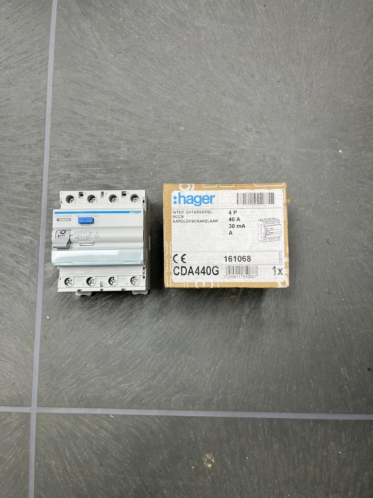 Hager CDA440G aardlekschakelaar 4 polig 40A 30mA, Doe-het-zelf en Verbouw, Elektra en Kabels, Ophalen of Verzenden, Nieuw, Schakelaar