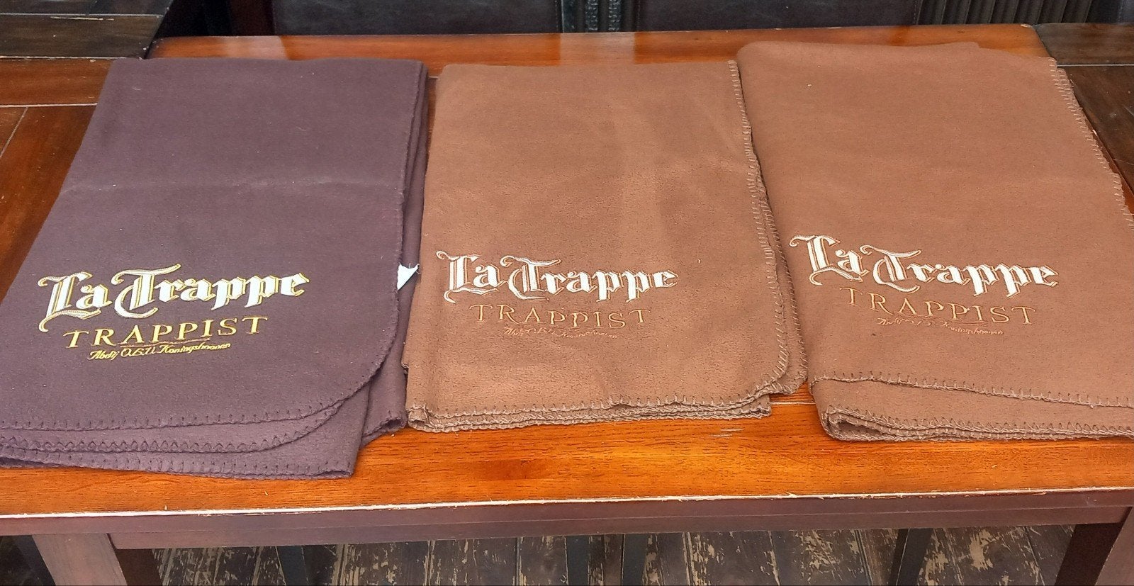 3 la Trappe dekens, Ophalen, Zo goed als nieuw, La Trappe