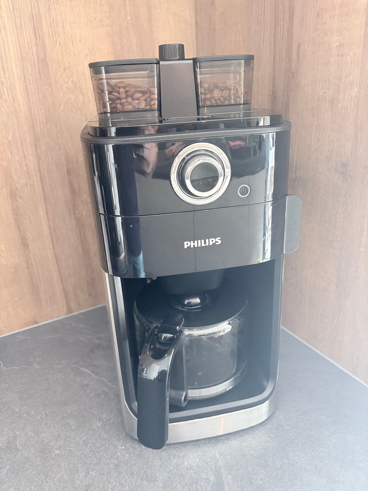 Philips koffiezetapparaat met ingebouwde bonenmaler, Gebruikt, ., 10 kopjes of meer, Koffiemachine