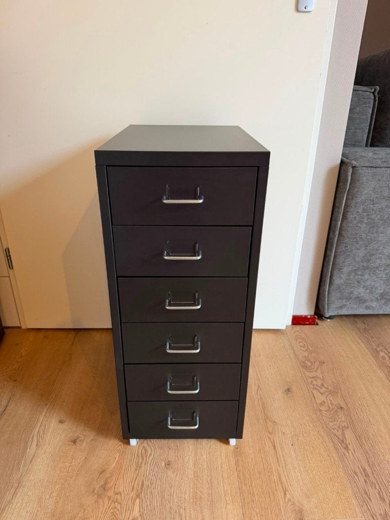IKEA HELMER ladeblok op wielen – zwart, Huis en Inrichting, Kasten | Ladekasten, Ophalen, Minder dan 50 cm, Gebruikt, 5 laden of meer