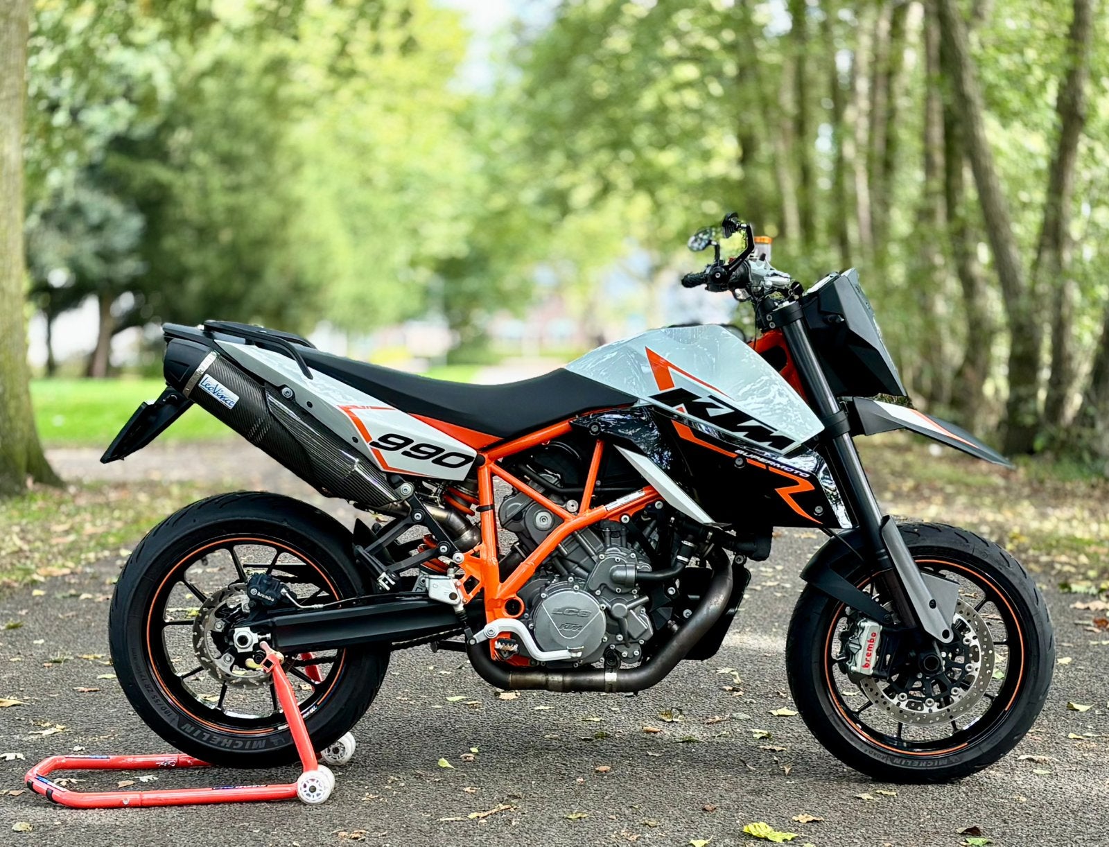 Ktm 990 SMR LC8 2012 sm supermoto zonder ABS, 2 cilinders, Sportuitlaat, Occasion, Motorrijbewijs A