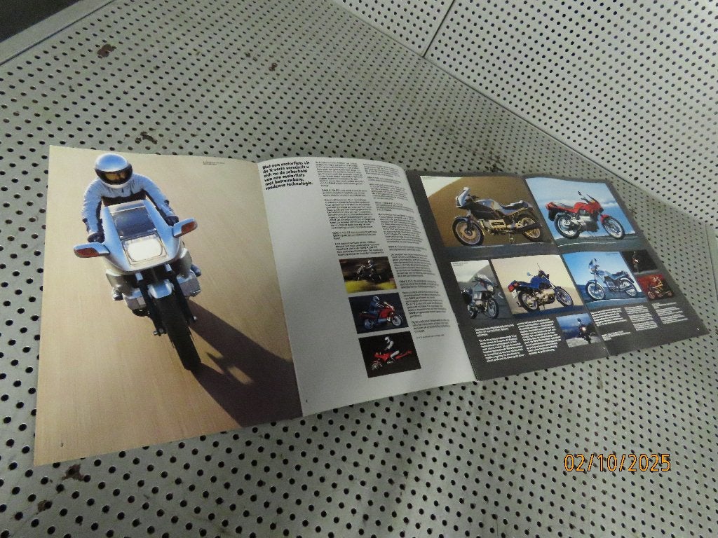 Mooie Folder BMW Motorfietsen 1986 - NL Folder o.a. R80GS, Ophalen of Verzenden, Zo goed als nieuw, Motoren
