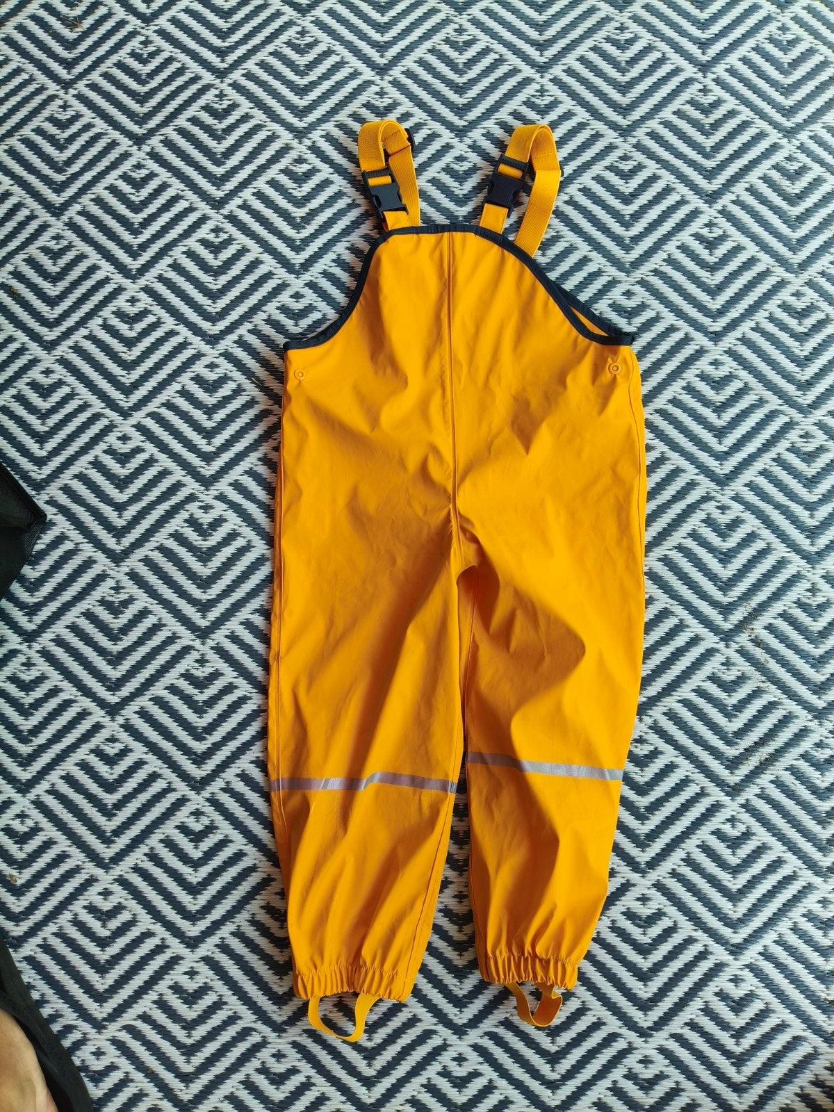 •	Gele regenbroek met bretels, maar 98/104 Lupilu, Broek, Jongen of Meisje, Ophalen of Verzenden, Zo goed als nieuw