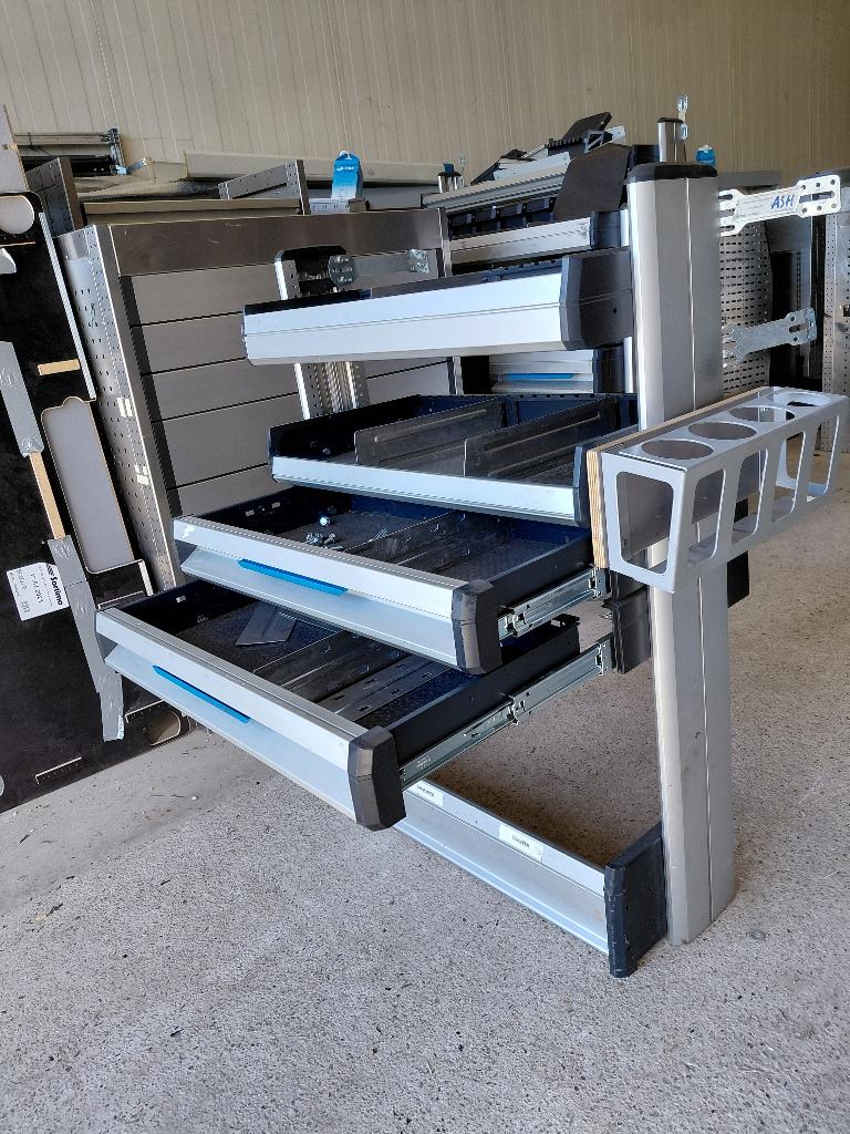 SORTIMO KAST(1157)  L 78  B 38  H 105 € 399, Auto diversen, Auto-accessoires, Ophalen, Zo goed als nieuw