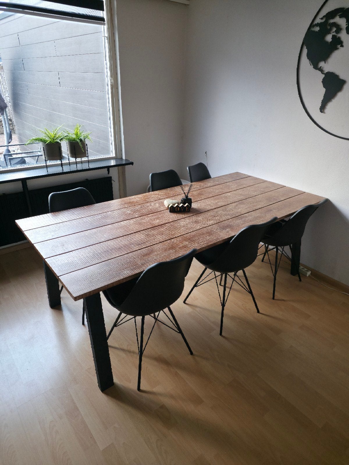 Robuuste houten eettafel / tuintafel met zwart metalen poten, Gebruikt, Industrieel, Landelijk, 50 tot 100 cm, 150 tot 200 cm