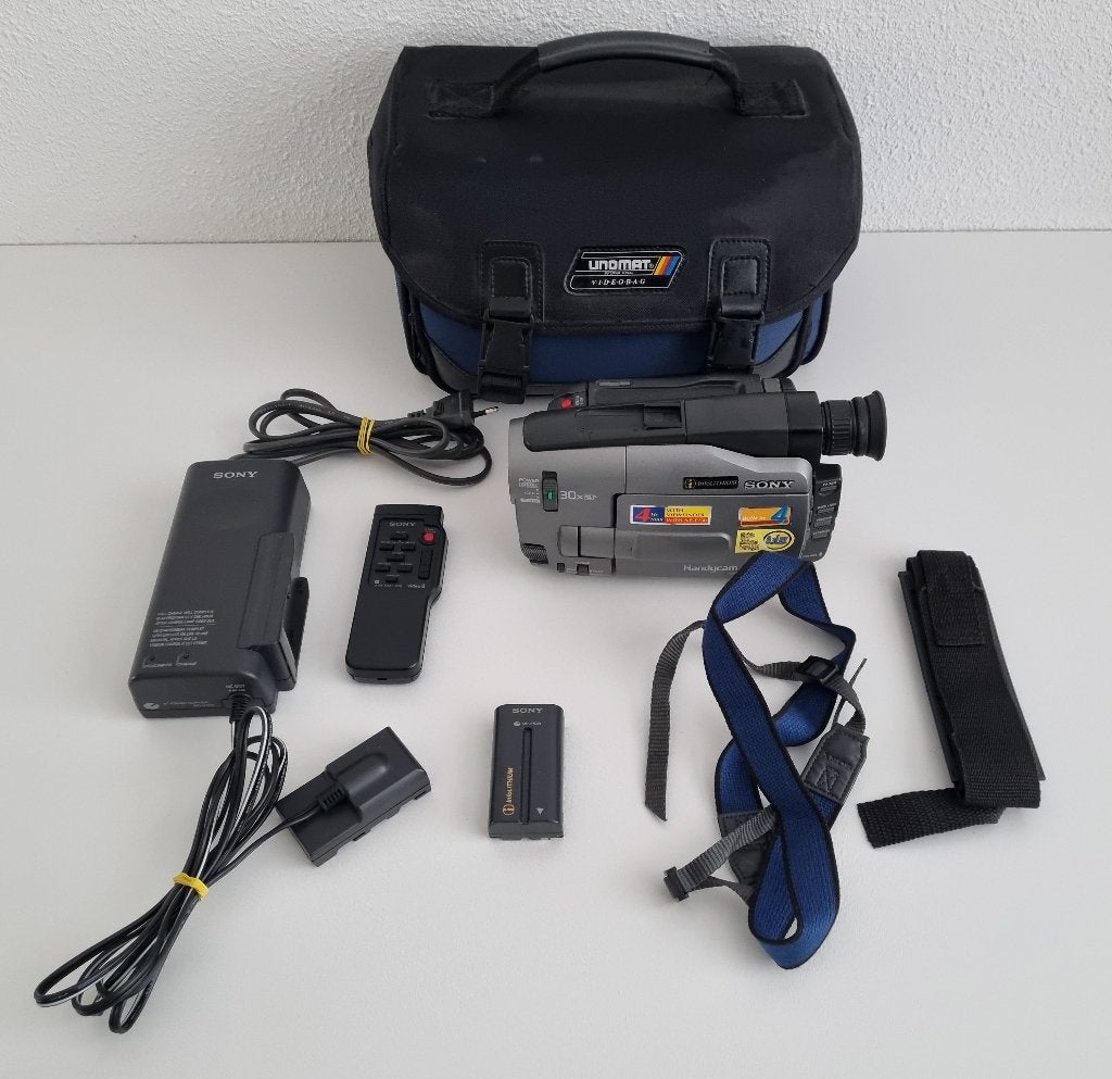 Sony CCD-TRV51E Video 8 8MM Handycam Video Camera Camcorder, Ophalen of Verzenden, 8mm, Camera