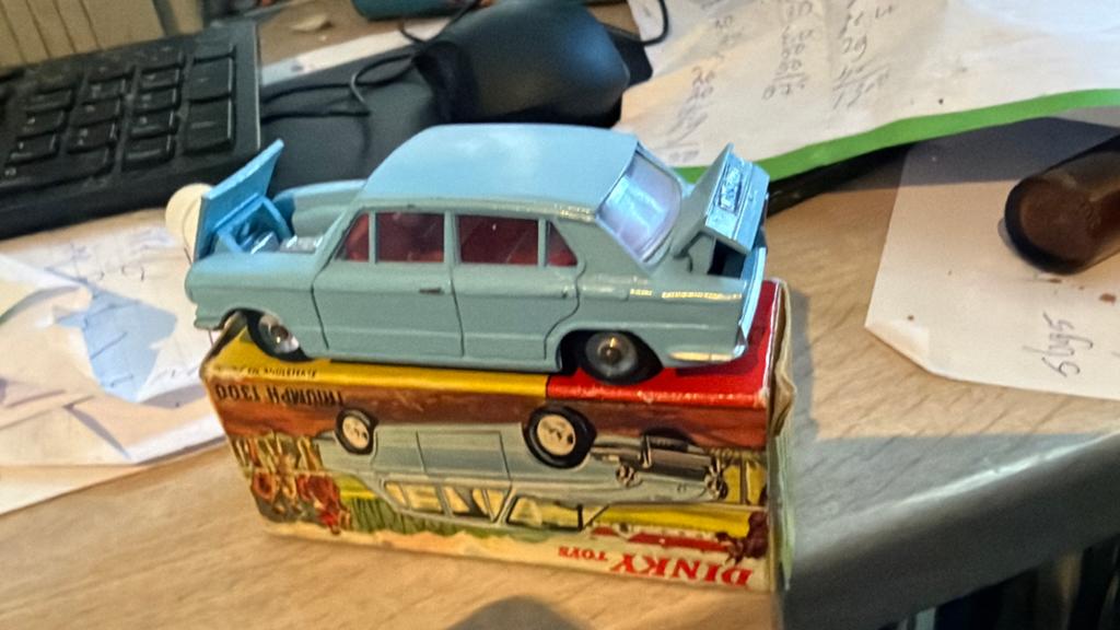 Dinky Toys Triumph 1300 - Zeer mooi oudje, Auto, G, Dinky Toys, Ophalen of Verzenden