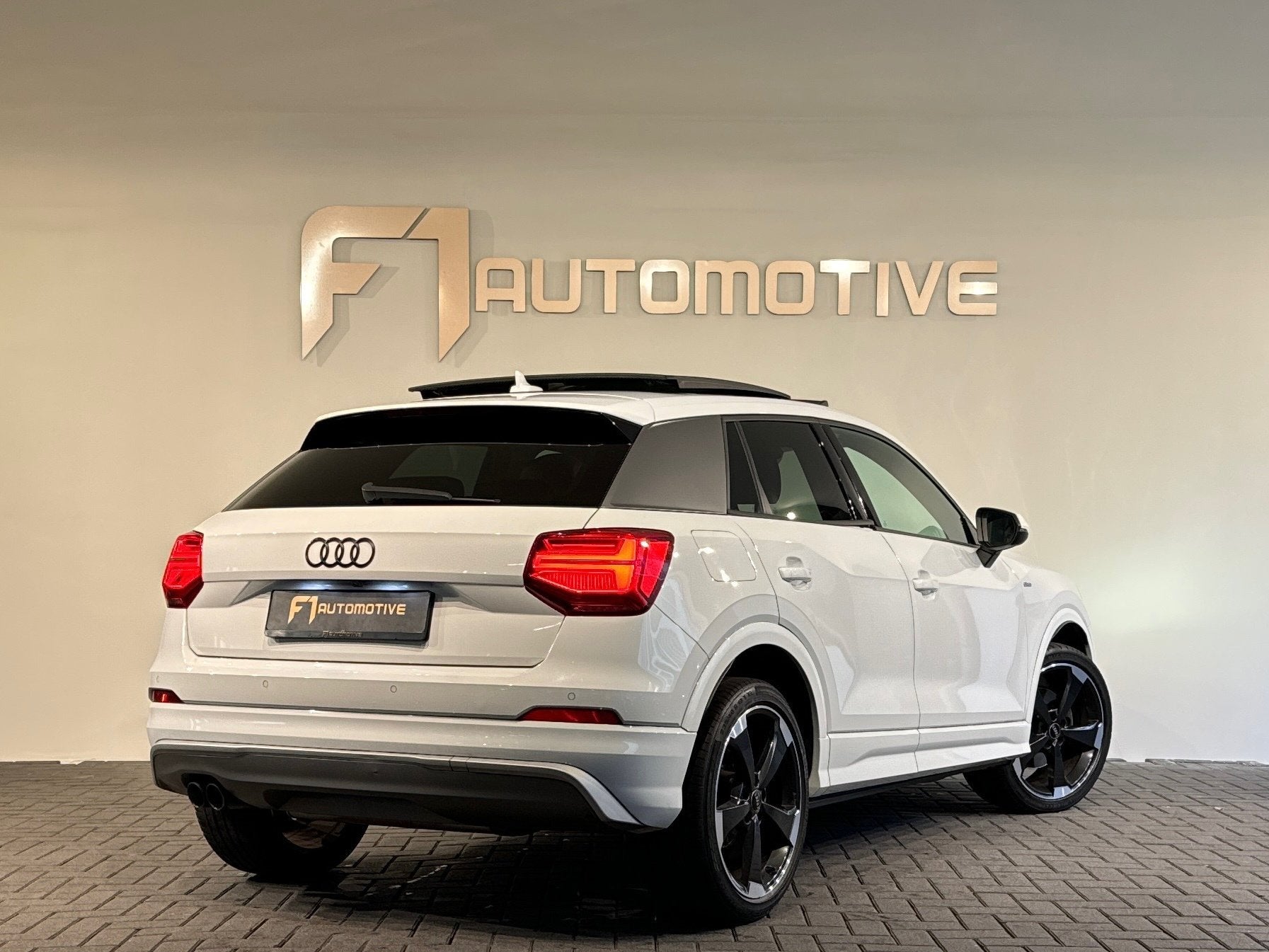 Audi Q2 1.4 TFSI CoD Launch Edition S Line Pano|ACC|Camera, Auto's, Audi, 4 cilinders, 150 pk, Wit, SUV of Terreinwagen