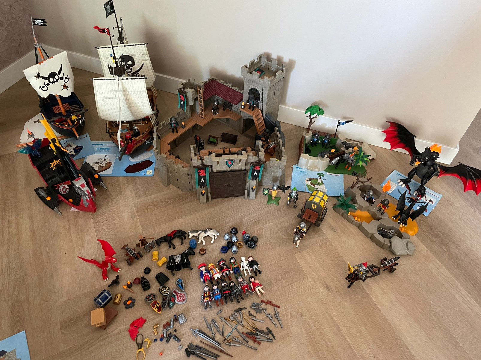 Playmobile kasteel 4866 met meerdere sets, Kinderen en Baby's, Speelgoed | Playmobil, Ophalen, Gebruikt, Complete set, Kasteel/Fort